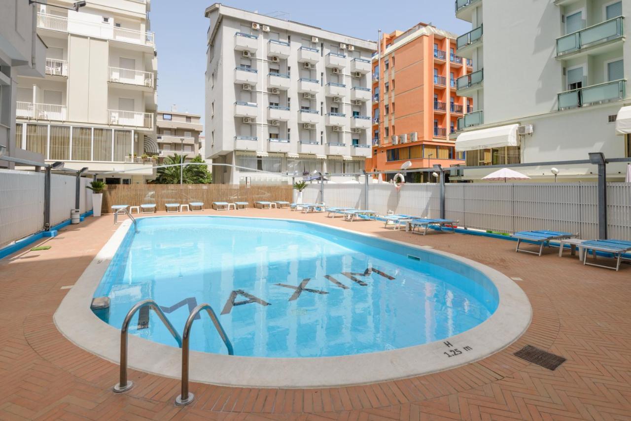 Hotel Arena Каттолика Экстерьер фото