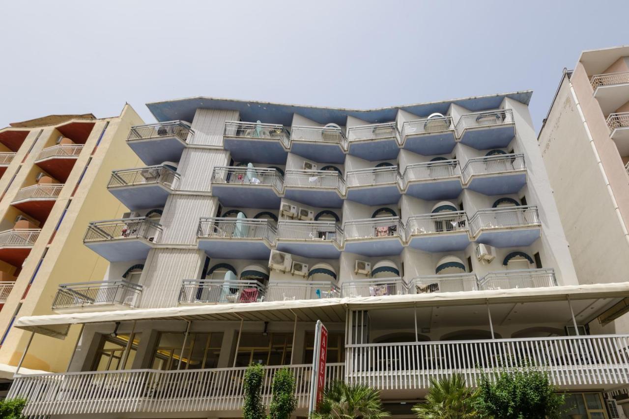 Hotel Arena Каттолика Экстерьер фото