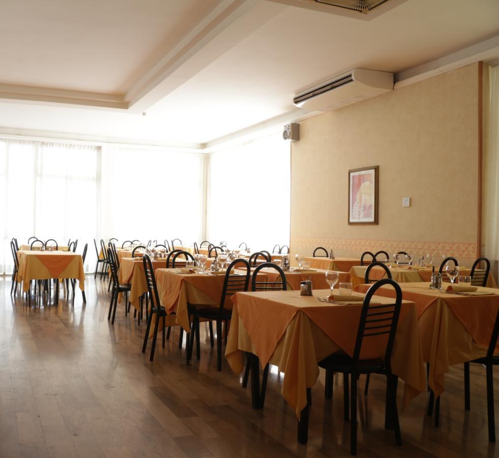 Hotel Arena Каттолика Экстерьер фото