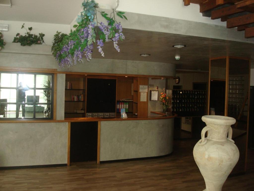 Hotel Arena Каттолика Экстерьер фото